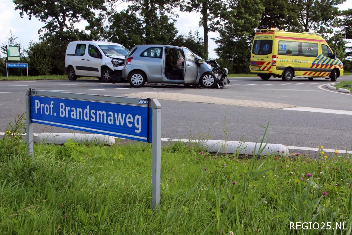 Aanrijding met gewonden Domineesweg