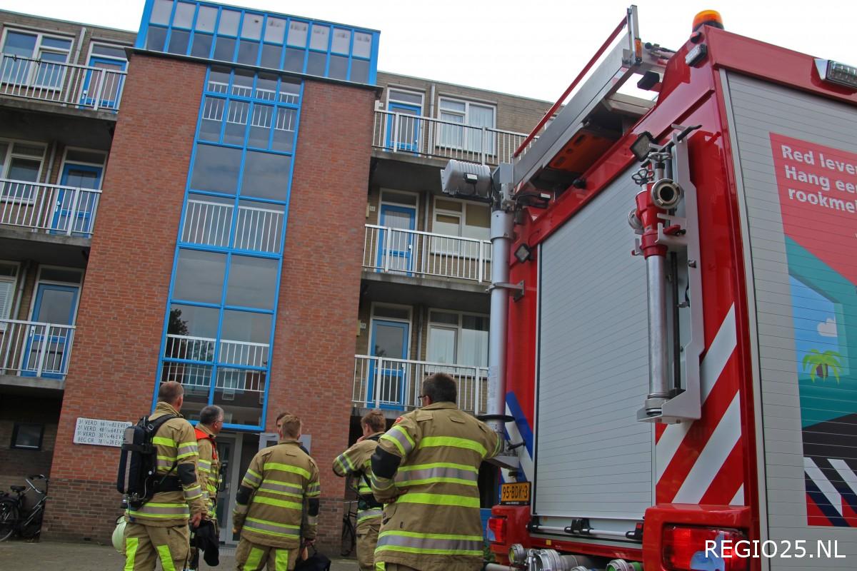 Brandlucht in flat Staalstraat