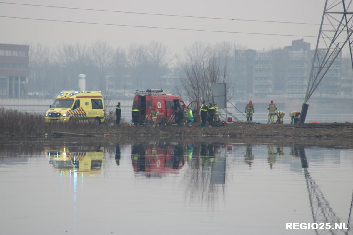 Duikteam Urk assisteert in Almere