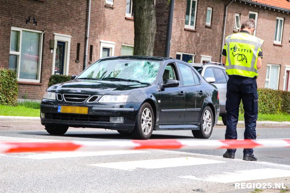 Voetgangster aangereden op zebrapad