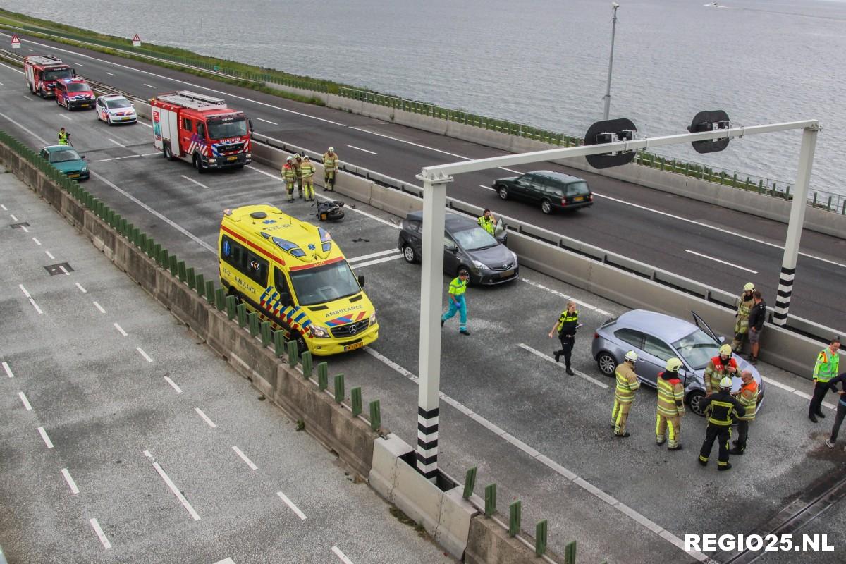 Ketelbrug korte tijd dicht na aanrijding