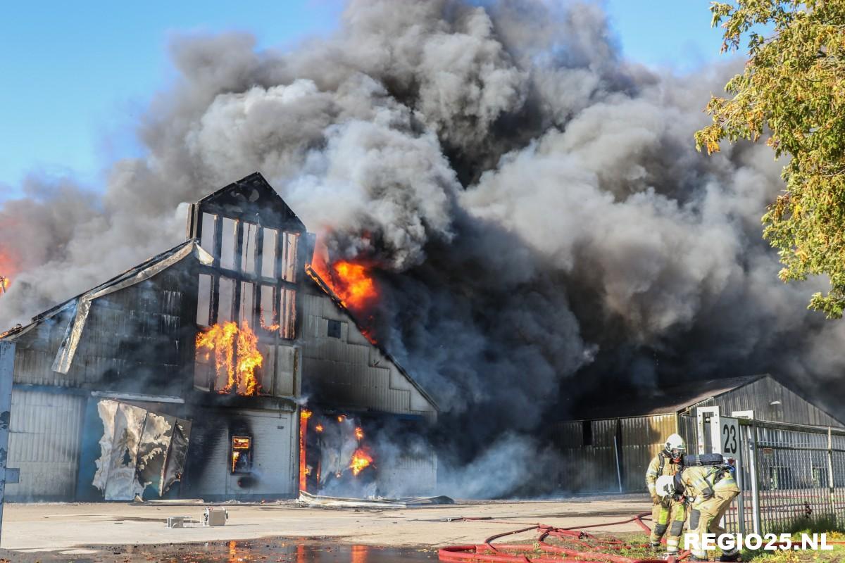 Grote brand verwoest graanloods