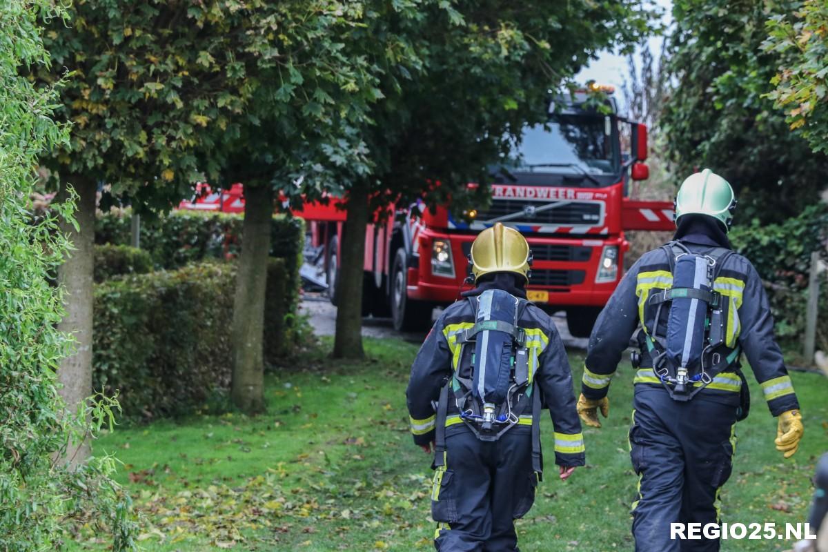 Brandweer blust schuurbrand na