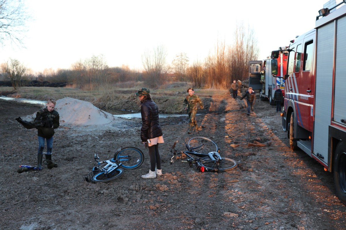 Kinderen ontdekken rietbrand