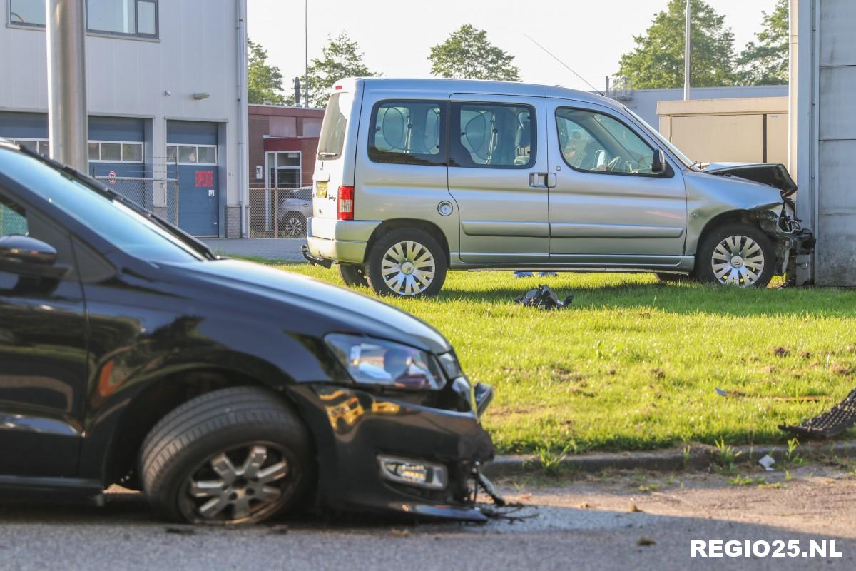 Auto’s botsen op Havenstraat