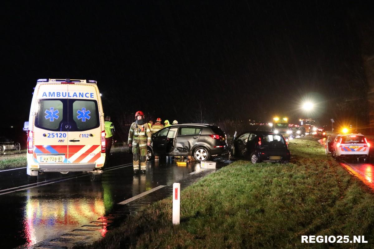 Gewonden en ravage bij aanrijding