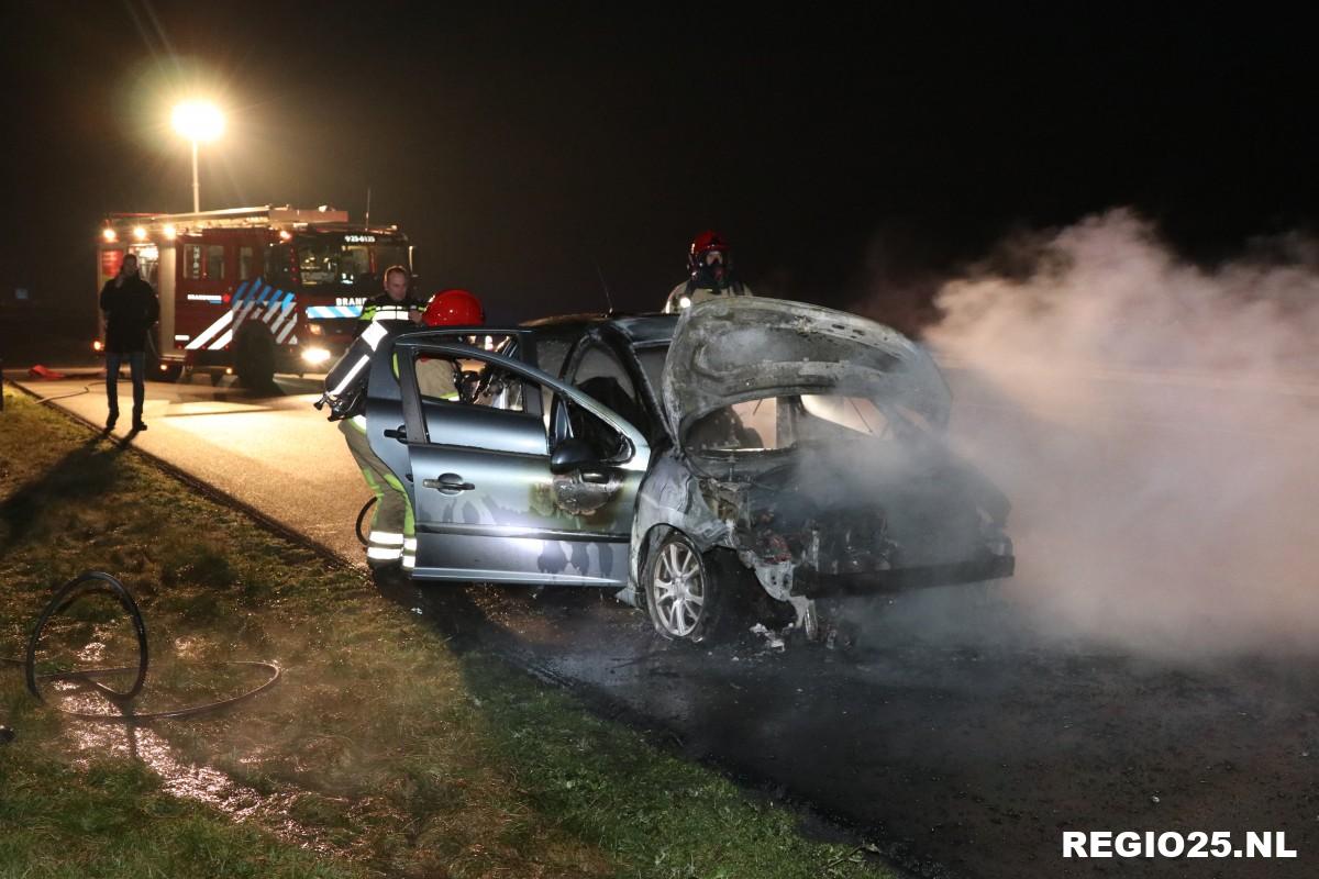 Aanrijding bij autobrand op A6