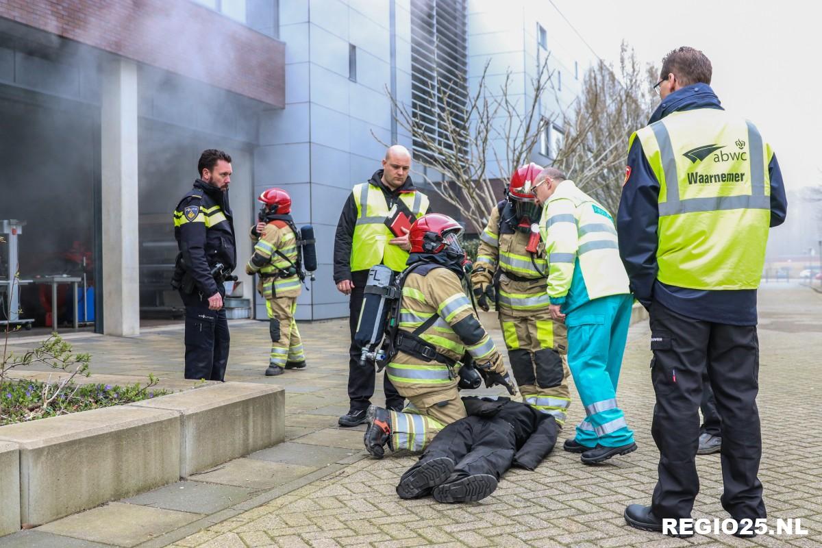 Brandweerploegen strijden tegen elkaar