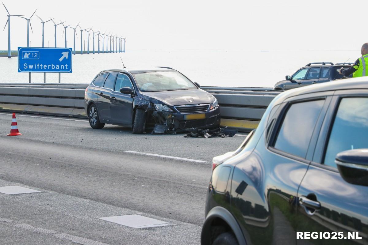 Kilometers file door ongeval op A6