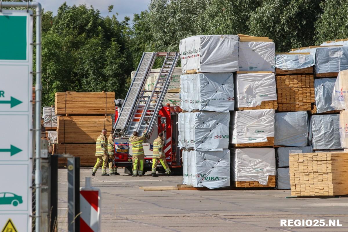 Brand in houtzagerij snel geblust