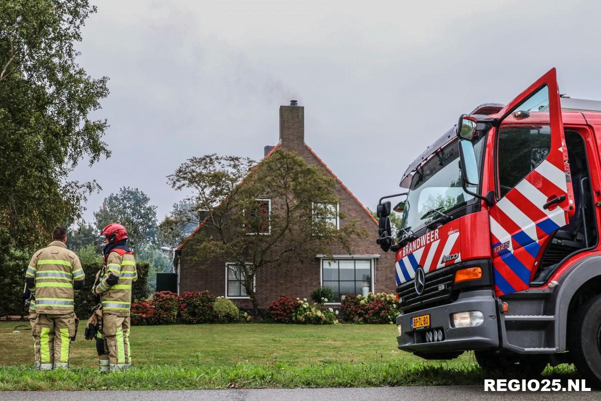 Veel rook bij schoorsteenbrand