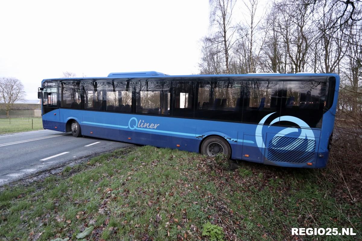 Lijnbus strandt na mislukte keeractie