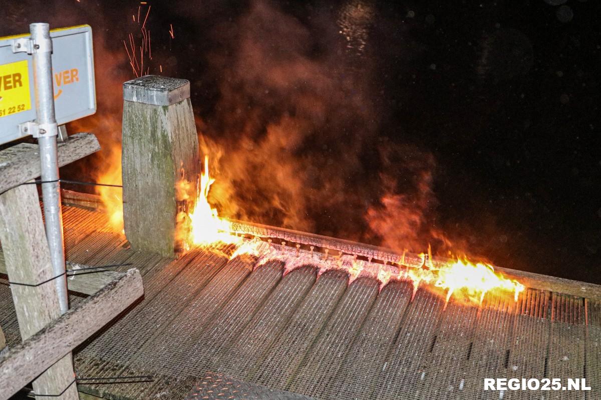 Opnieuw brandjes op Urk