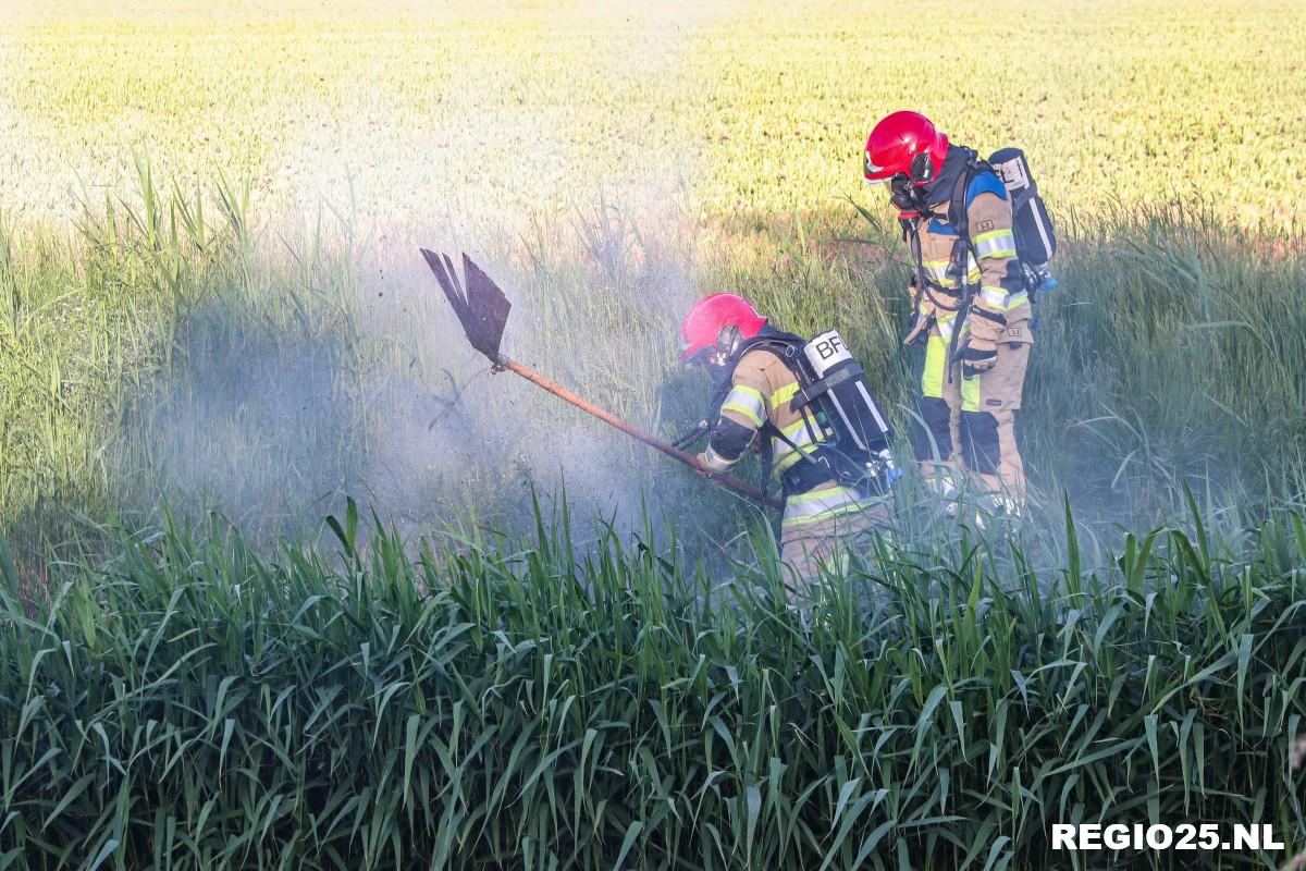 Flinke rietbrand nabij Lindeweg