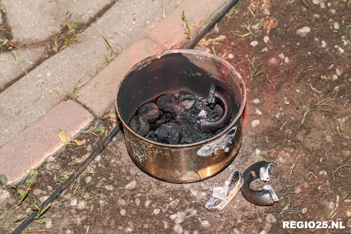 Vlam in de pan in woning Gerstehof