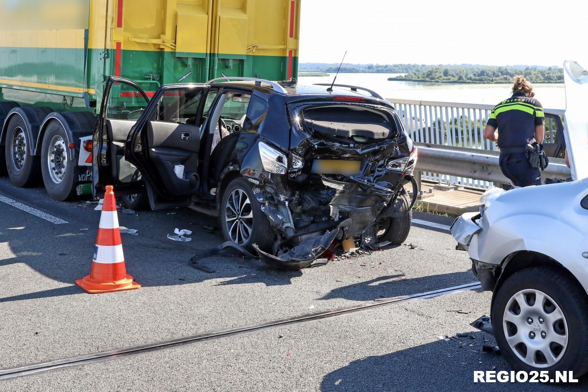 Gewonden bij ongeval op Ramspolbrug