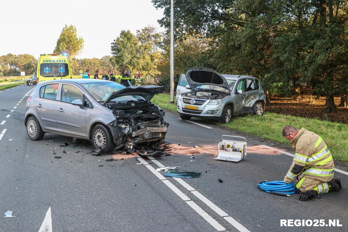 Forse aanrijding op Domineesweg