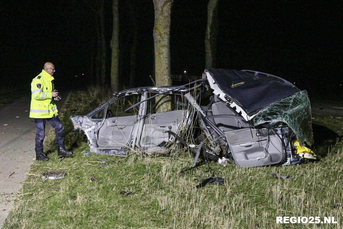 Auto doormidden bij ongeluk Espelerweg