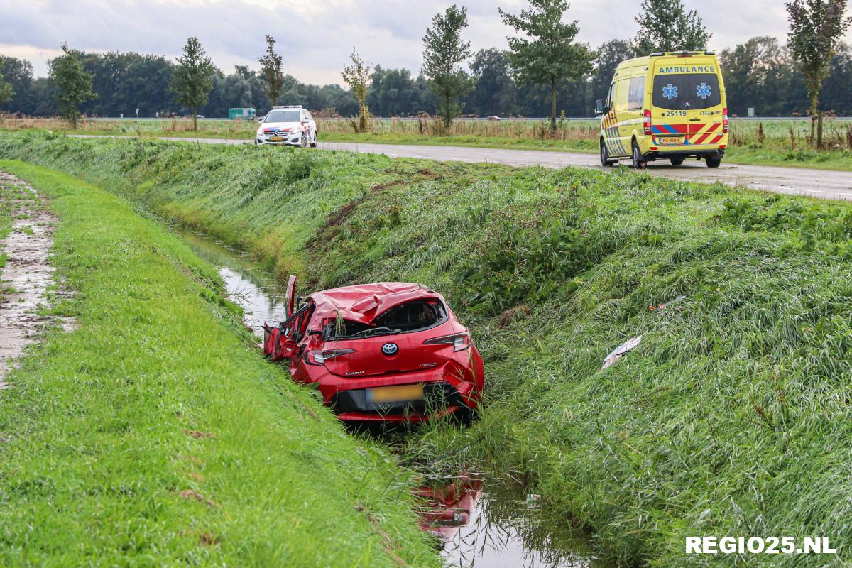 Drietal ongedeerd bij auto-ongeluk