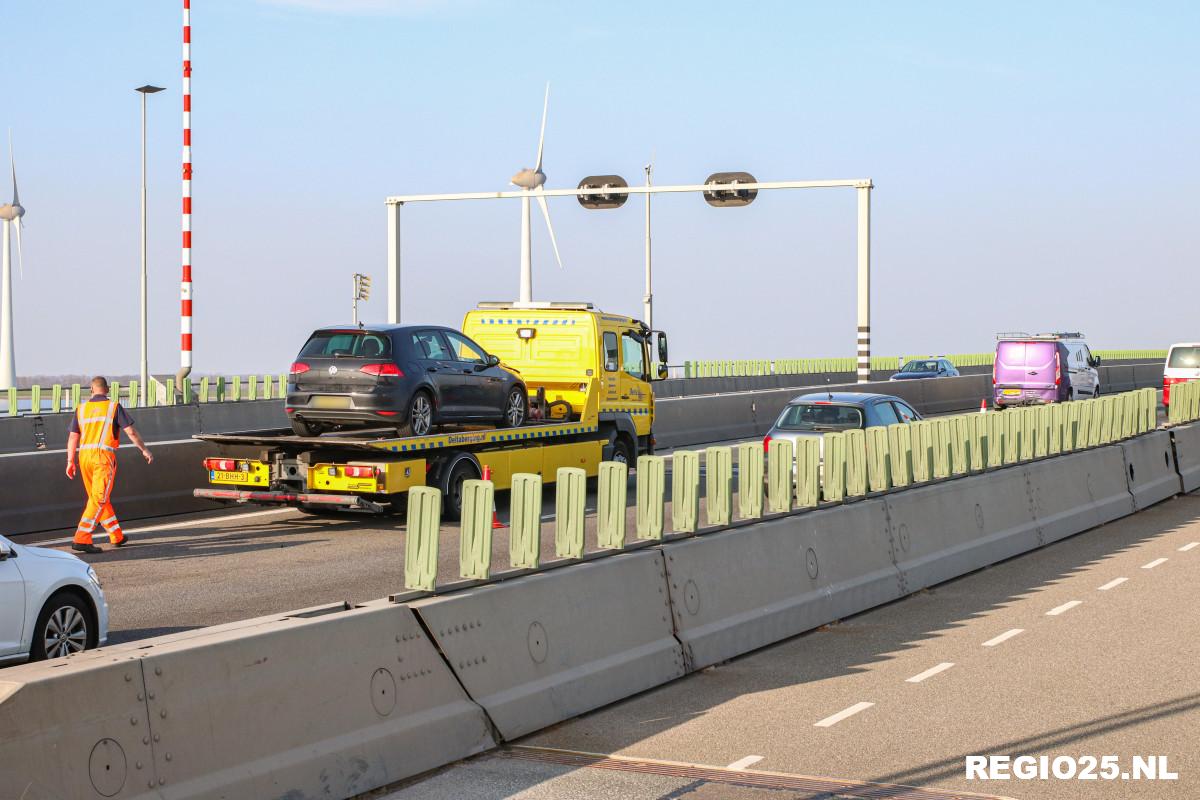 Lange file door ongeval op Ketelbrug