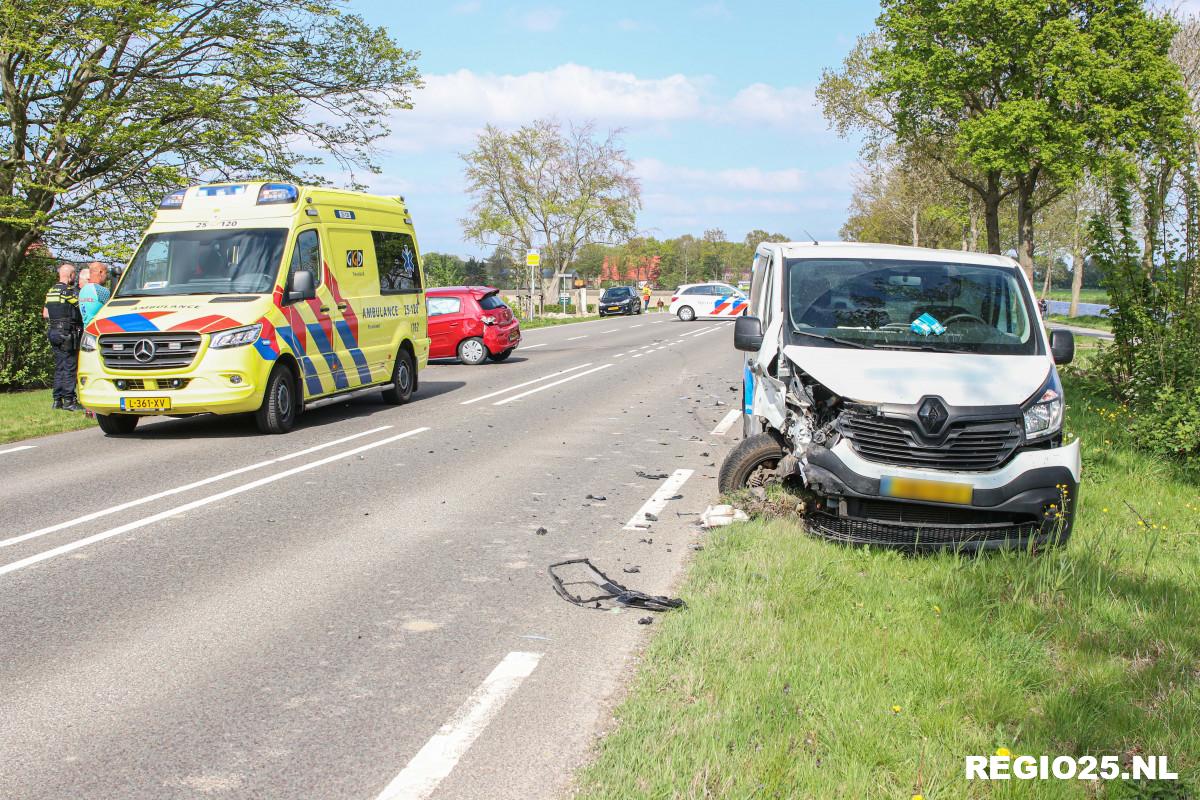 Urkerweg afgesloten na aanrijding