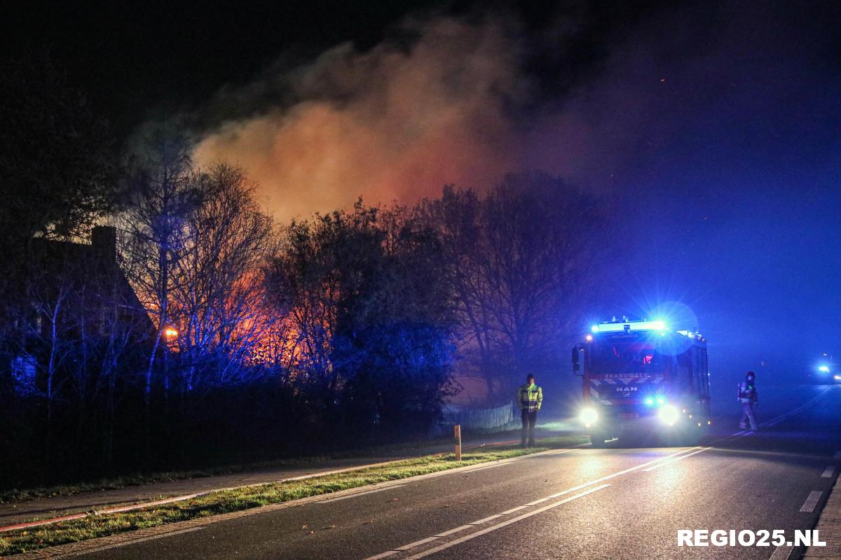 Lammetjes omgekomen bij grote schuurbrand