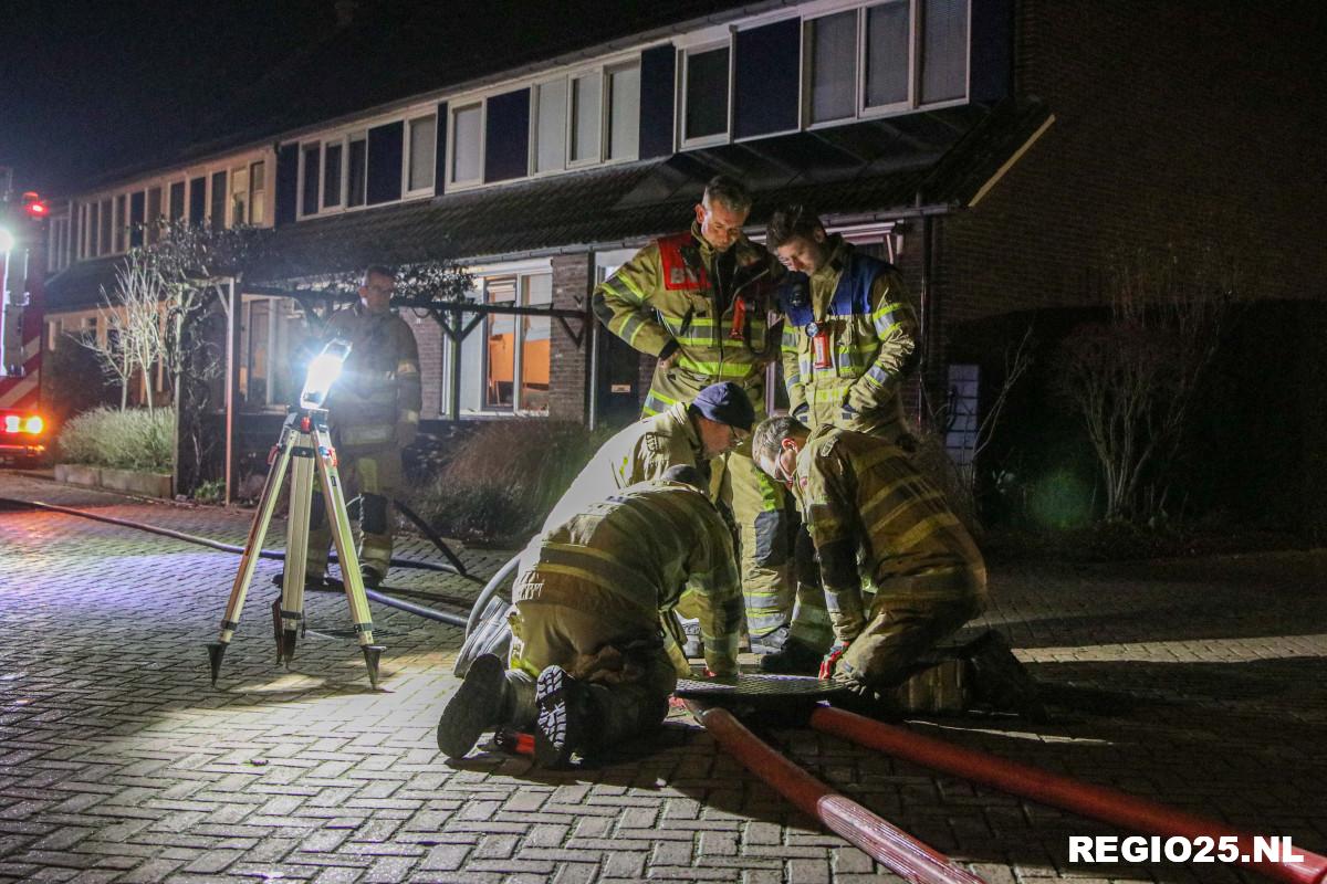 Brandweer urenlang bezig met stankoverlast