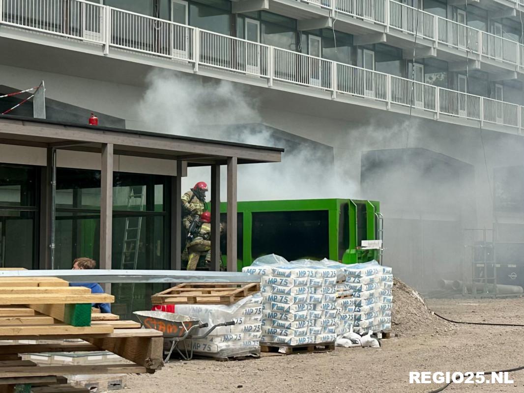 Container in brand bij De Golfslag