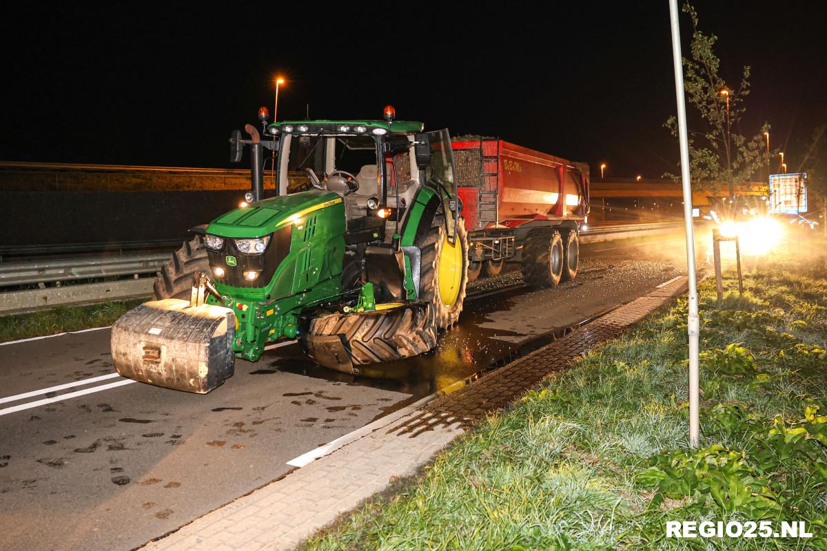 Ravage na aanrijding tussen auto en trekker