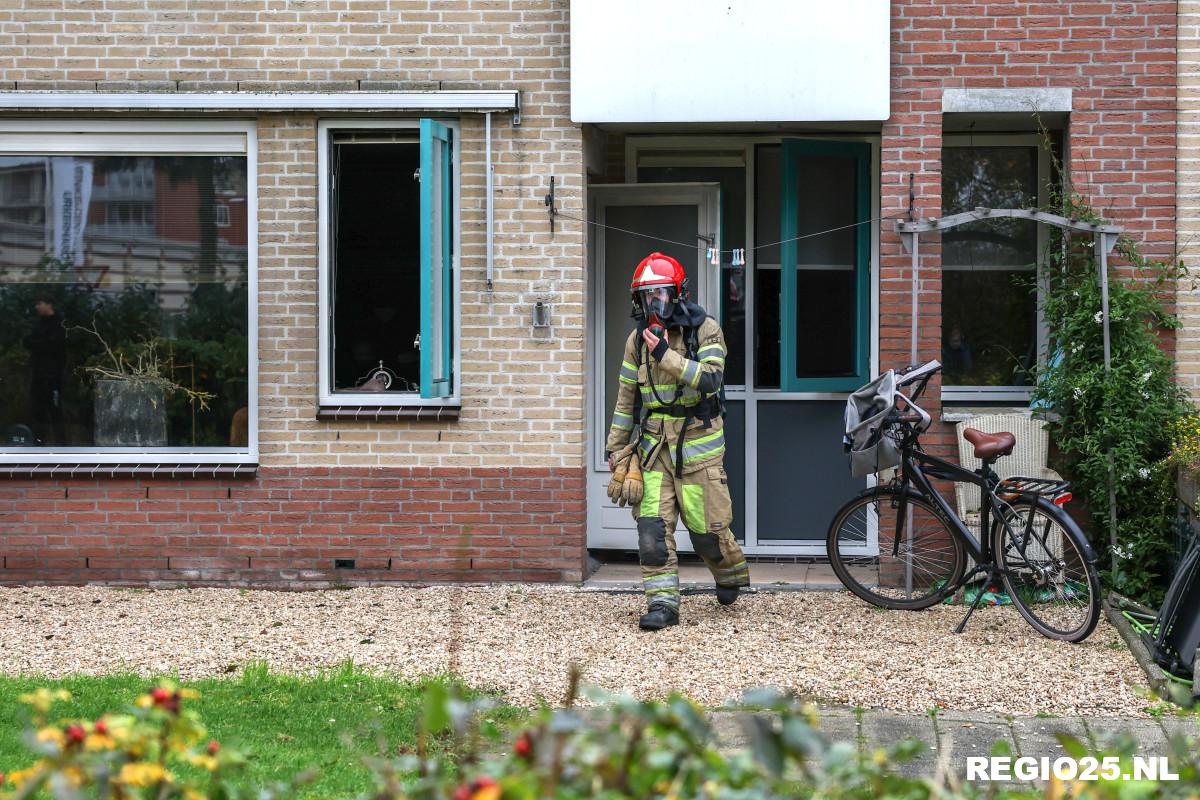 Woning zwartgeblakerd na keukenbrand