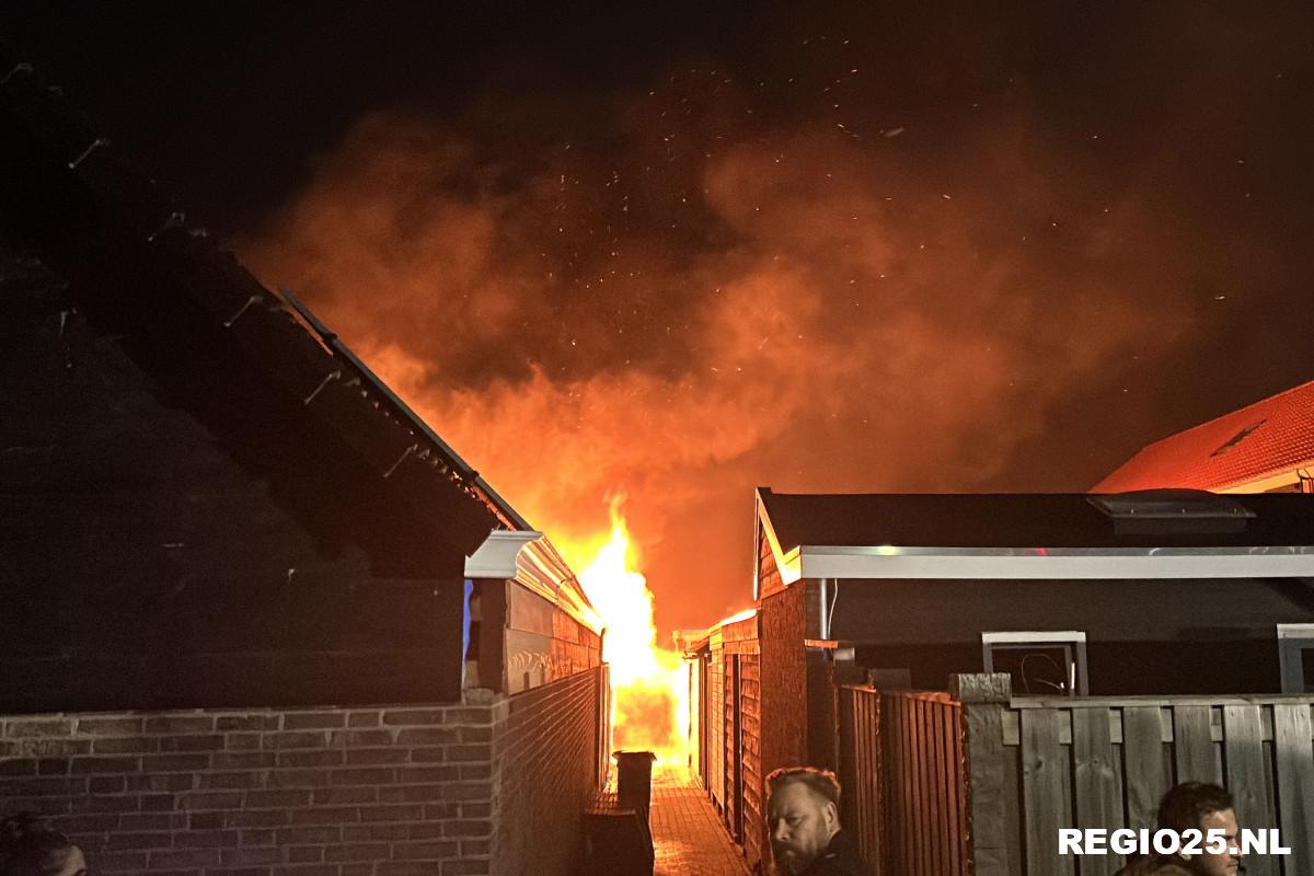 Felle schuurbrand op Urk