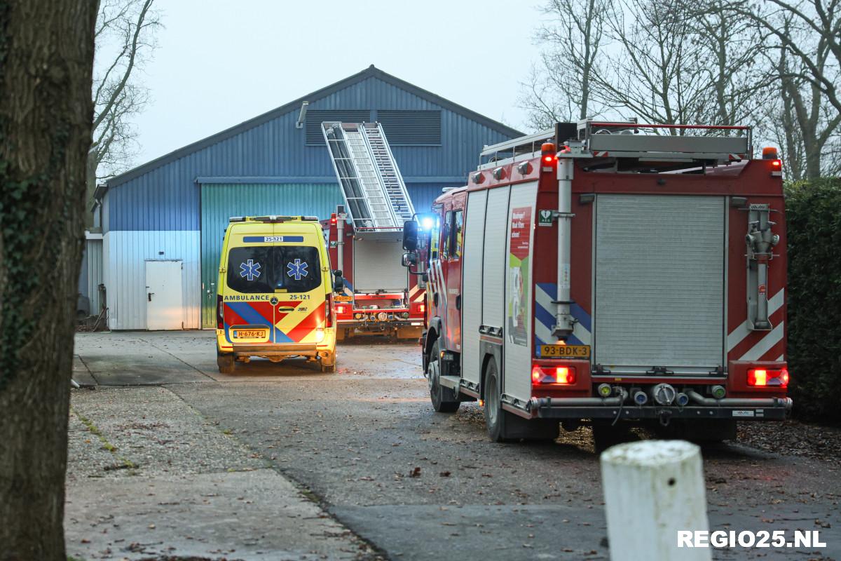 Man bekneld onder boom