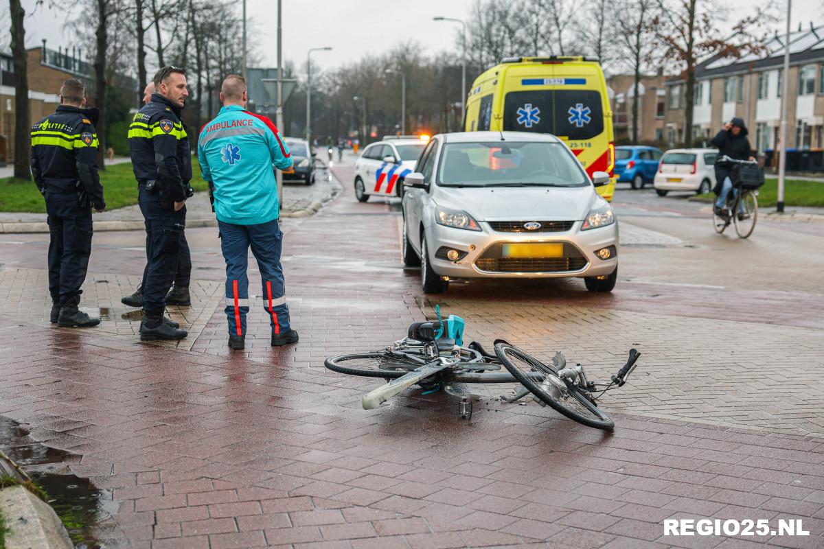 Fietsster lichtgewond bij aanrijding op Europalaan