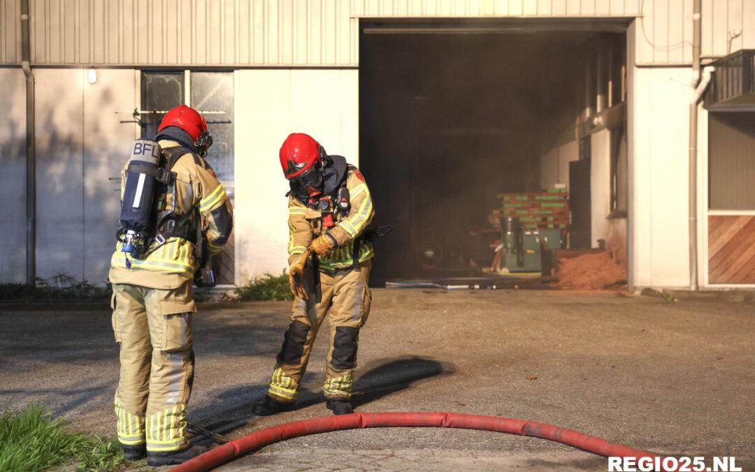 Brand in timmerfabriek snel geblust