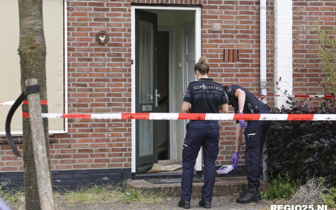 Politie onderzoekt explosie bij woning