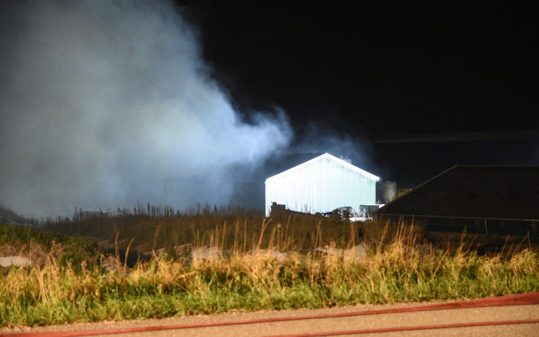 Grote brand in hooischuur bij Blankenham