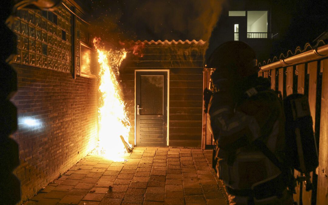 Brand achter tandartspraktijk snel geblust