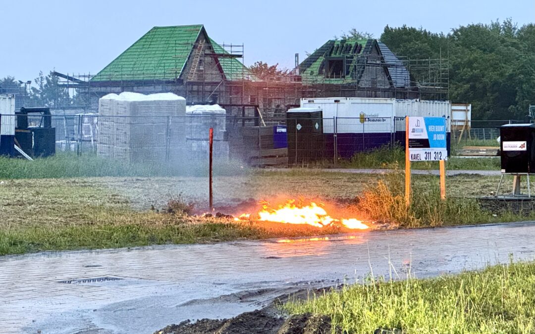 Dixi afgebrand in Emmelhage
