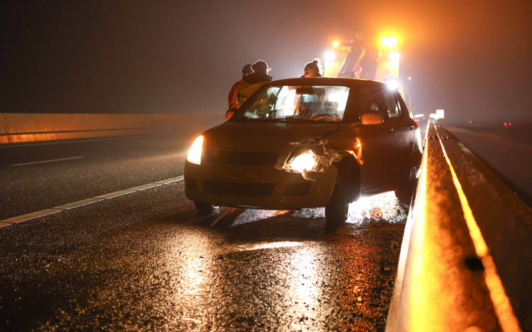 Opnieuw glijpartijen op de A6 door ijzel