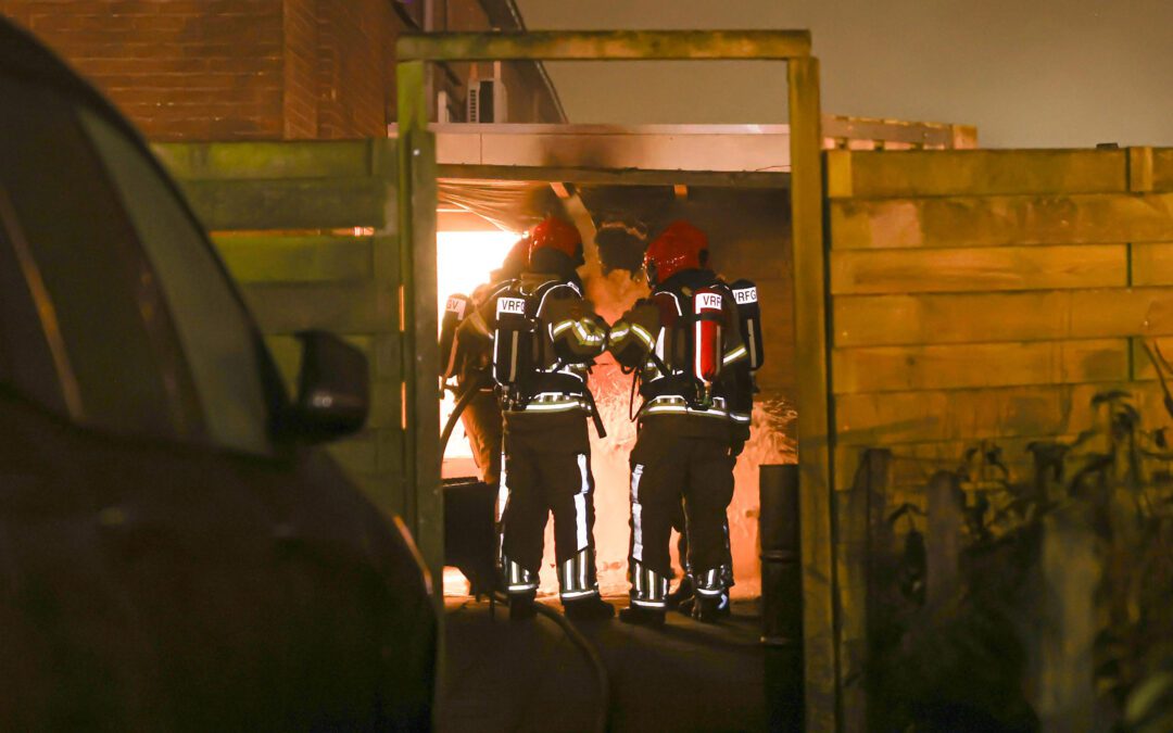 Politie onderzoekt brand aan Pampuspad