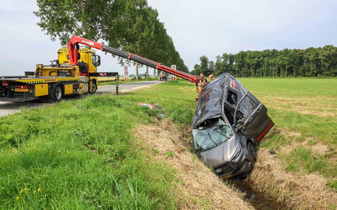 Flinke aanrijding op Zuidwesterringweg